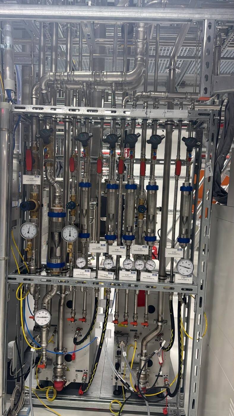 Detailaufnahme einer industriellen Pumpe
